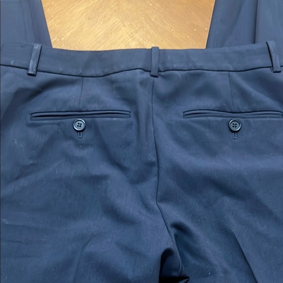 Theory Navy Wool Dress Pants Size 4 Lightweight Career Versatile Classic Staple - Picture 12 of 13